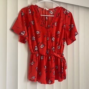 Xs women’s floral top
